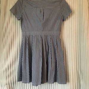 collard stripped dress